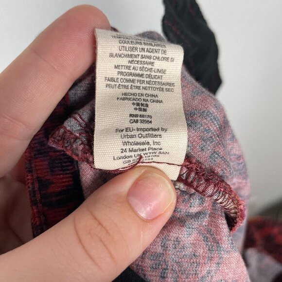 Free People Corduroy Red Paisley Flared Crop Tailored Pants Sz. 6 - Picture 13 of 15